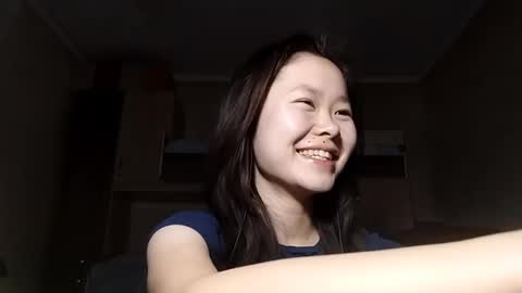 Hello Viola here  online show from December 3, 12:03 pm