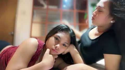 Snapshot of petrova_karla chatting on June 23, 11:03 pm Ur Sexy Karla online show from June 23, 11:03 pm