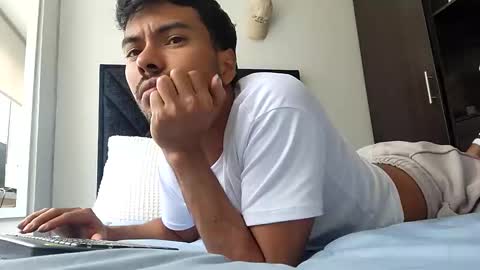 Snapshot of pettercatt chatting on September 8, 6:51 pm pettercatt online show from September 8, 6:51 pm