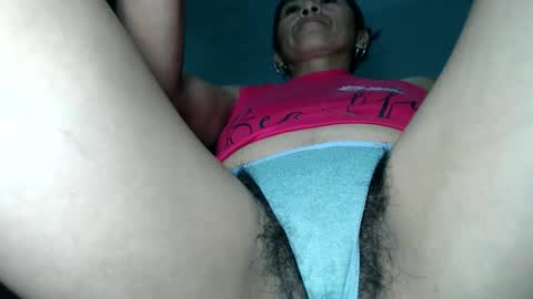 petyte83 online show from May 31, 9:16 am
