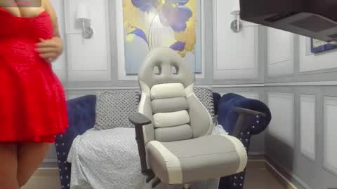    online show from November 11, 10:37 am