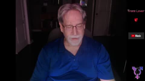 Snapshot of pghk2000 chatting on May 2, 4:50 am George online show from May 2, 4:50 am