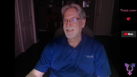 Snapshot of pghk2000 chatting on May 24, 3:11 am George online show from May 24, 3:11 am