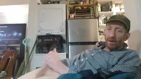 Snapshot of pgrower chatting on February 3, 6:22 am pgrower online show from February 3, 6:22 am