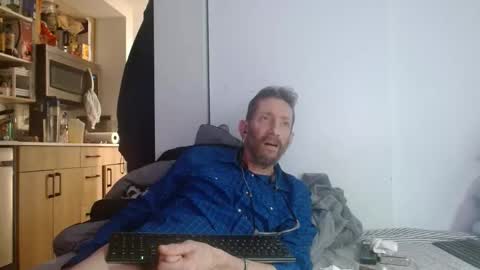 Snapshot of pgrower chatting on May 4, 9:16 am pgrower online show from May 4, 9:16 am