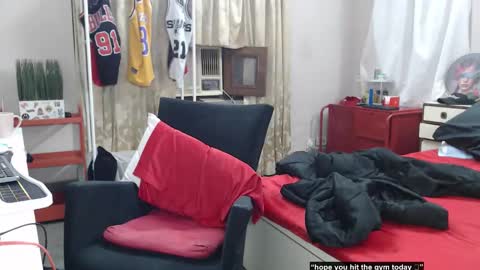 Snapshot of pgunpewpew chatting on April 29, 11:36 am BunnyBulk online show from April 29, 11:36 am