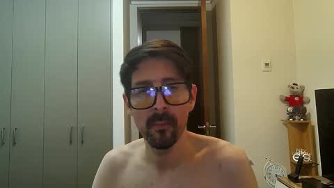 Snapshot of phanch0 chatting on November 19, 3:06 am PANCHO online show from November 19, 3:06 am