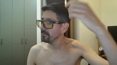 Snapshot of phanch0 chatting on December 1, 12:37 am PANCHO online show from December 1, 12:37 am