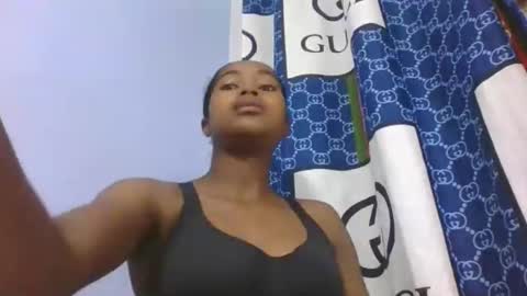 Snapshot of phania185885 chatting on February 26, 6:56 am phania185885 online show from February 26, 6:56 am