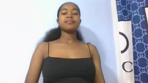 Snapshot of phania185885 chatting on March 2, 4:14 am phania185885 online show from March 2, 4:14 am