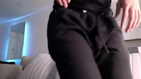 phantom_bigger1 online show from January 13, 2:00 pm