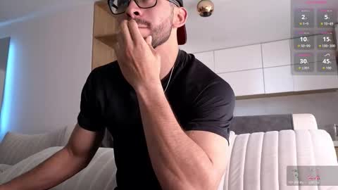 phantom_bigger1 online show from January 14, 4:01 pm