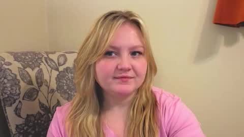 PhatAssBlond online show from April 19, 9:39 pm