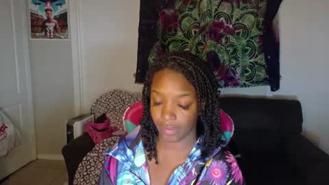 Snapshot of phatjuicypeach chatting on June 24, 3:27 am Destiny Adams online show from June 24, 3:27 am