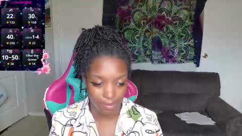 Snapshot of phatjuicypeach chatting on July 5, 11:01 pm Destiny Adams online show from July 5, 11:01 pm