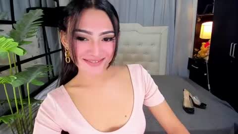 phenomenal_ivy online show from June 21, 12:19 pm