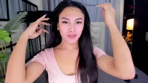 phenomenal_ivy online show from July 6, 12:24 pm