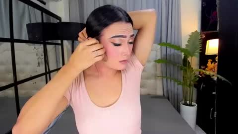 phenomenal_ivy online show from July 12, 12:18 pm