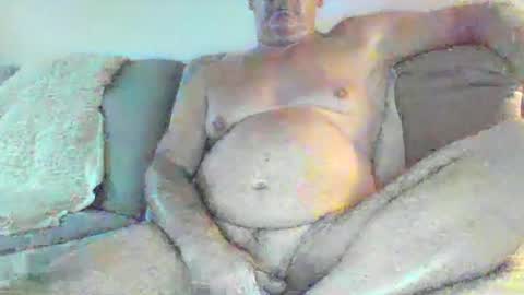Snapshot of phil279 chatting on July 26, 7:21 pm Phil online show from July 26, 7:21 pm