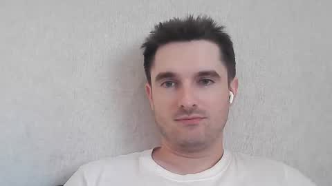 Snapshot of philborison chatting on July 1, 10:28 am PhilipBorison online show from July 1, 10:28 am