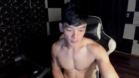 AJ online show from December 3, 9:29 am