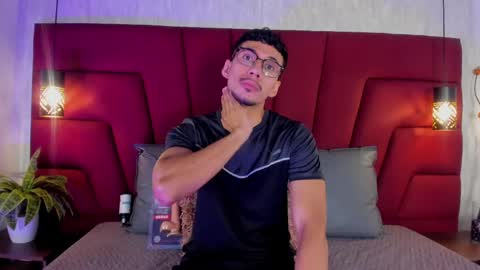 Milo online show from May 6, 11:37 am
