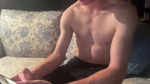 Snapshot of philipperyan18 chatting on September 19, 2:13 am Pitaylol online show from September 19, 2:13 am