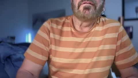 Snapshot of phillyhung8 chatting on February 24, 2:51 am phillyhung8 online show from February 24, 2:51 am