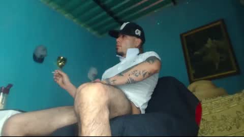 phlilloyhighclouds online show from December 31, 9:42 am