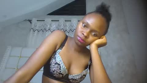 phoebe online show from February 27, 8:20 pm