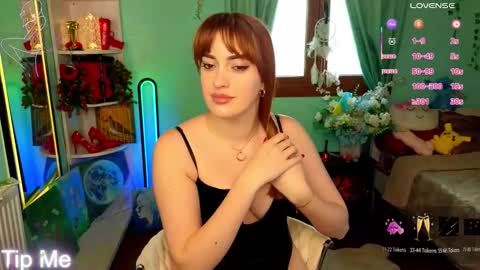 Snapshot of phoenixlunar chatting on March 20, 7:46 am Selena online show from March 20, 7:46 am