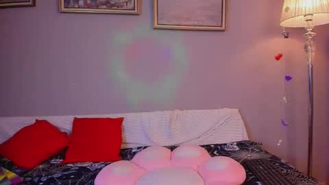 Snapshot of phoenixvale chatting on November 12, 3:34 pm Phoenixvale Pls follow me online show from November 12, 3:34 pm