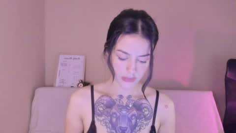 phoenixx_x online show from April 10, 6:56 pm