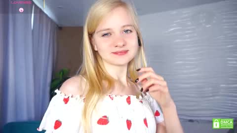 Snapshot of phyllisearney chatting on September 9, 6:24 am Hann G. Jones online show from September 9, 6:24 am