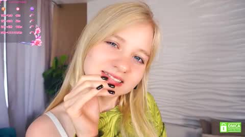 Snapshot of phyllisearney chatting on September 11, 6:13 am Hann G. Jones online show from September 11, 6:13 am