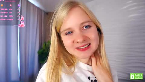 Snapshot of phyllisearney chatting on September 15, 6:13 am Hann G. Jones online show from September 15, 6:13 am