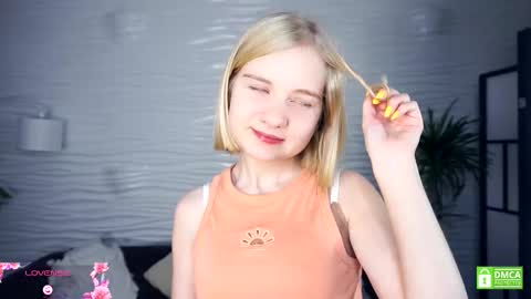 Snapshot of phyllisearney chatting on November 2, 5:21 am Hann G. Jones online show from November 2, 5:21 am