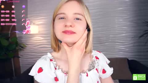 Snapshot of phyllisearney chatting on November 28, 4:15 am Hann G. Jones online show from November 28, 4:15 am