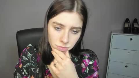 P I A online show from December 15, 2:43 pm