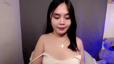 Snapshot of pia_intownx chatting on February 8, 12:47 am Ms Pia online show from February 8, 12:47 am