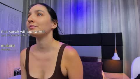Snapshot of pia_johnson__ chatting on May 19, 11:05 am SOPHIA online show from May 19, 11:05 am