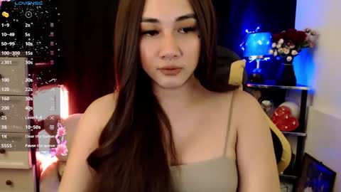 Pia online show from March 9, 8:31 pm