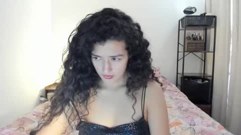 Snapshot of piama_burnss chatting on December 10, 4:38 pm piama_burnss online show from December 10, 4:38 pm