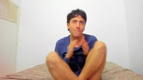 picaszomilos350 online show from April 2, 6:55 am