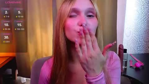 Adeline online show from July 5, 4:19 am