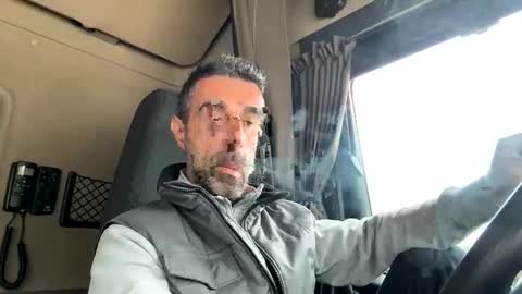 pierotu online show from April 2, 9:40 am