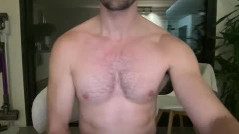 Snapshot of pierre81000 chatting on January 8, 5:26 pm pierre81000 online show from January 8, 5:26 pm