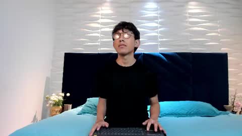 Pierre Leroy online show from July 12, 3:30 am