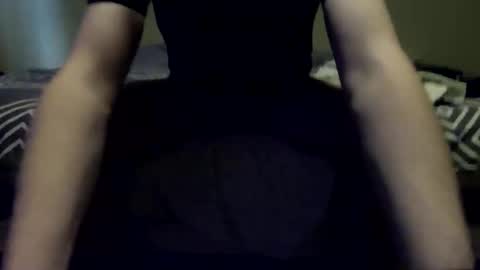 Snapshot of pierrelefou chatting on June 7, 4:44 pm pierrelefou online show from June 7, 4:44 pm