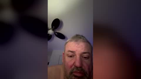 Snapshot of pierreth3 chatting on May 4, 10:11 am pierreth3 online show from May 4, 10:11 am
